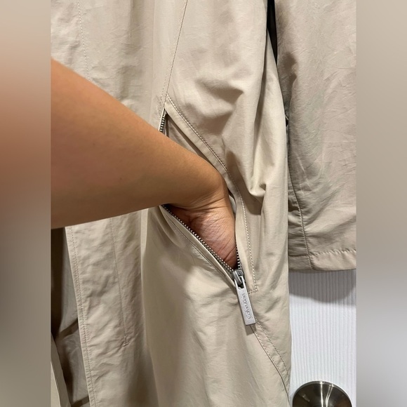 Scandi Calvin Klein Khaki Beige Trench Coat Size Large - Picture 2 of 7